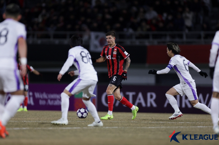 "K리그의 눈물" 일본은 커녕 동남아에도 밀린 현실…서울-강원-울산 중 …