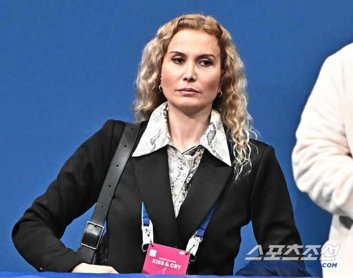 김연아 작심 발언 무시→"죄송합니다, 정말 죄송합니다" 대국민 사과도 없다..."올림픽 복귀한 최악의 코치, 물도 못 마시게 해"