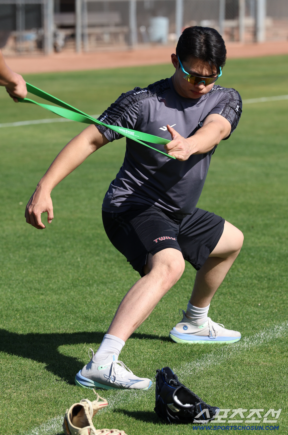'1군 살아남기' 달성한 157km 1라운드 신인 →올해 3가지 목표. …