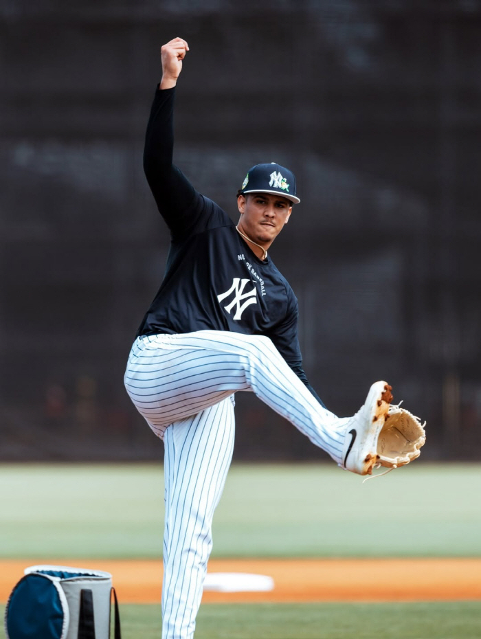 2월인데 벌써 165㎞ 쾅쾅? "특별한 선수" 천하의 저지도 혀를 내둘렀다…ML 열광시킨 23세 '불꽃' 영건