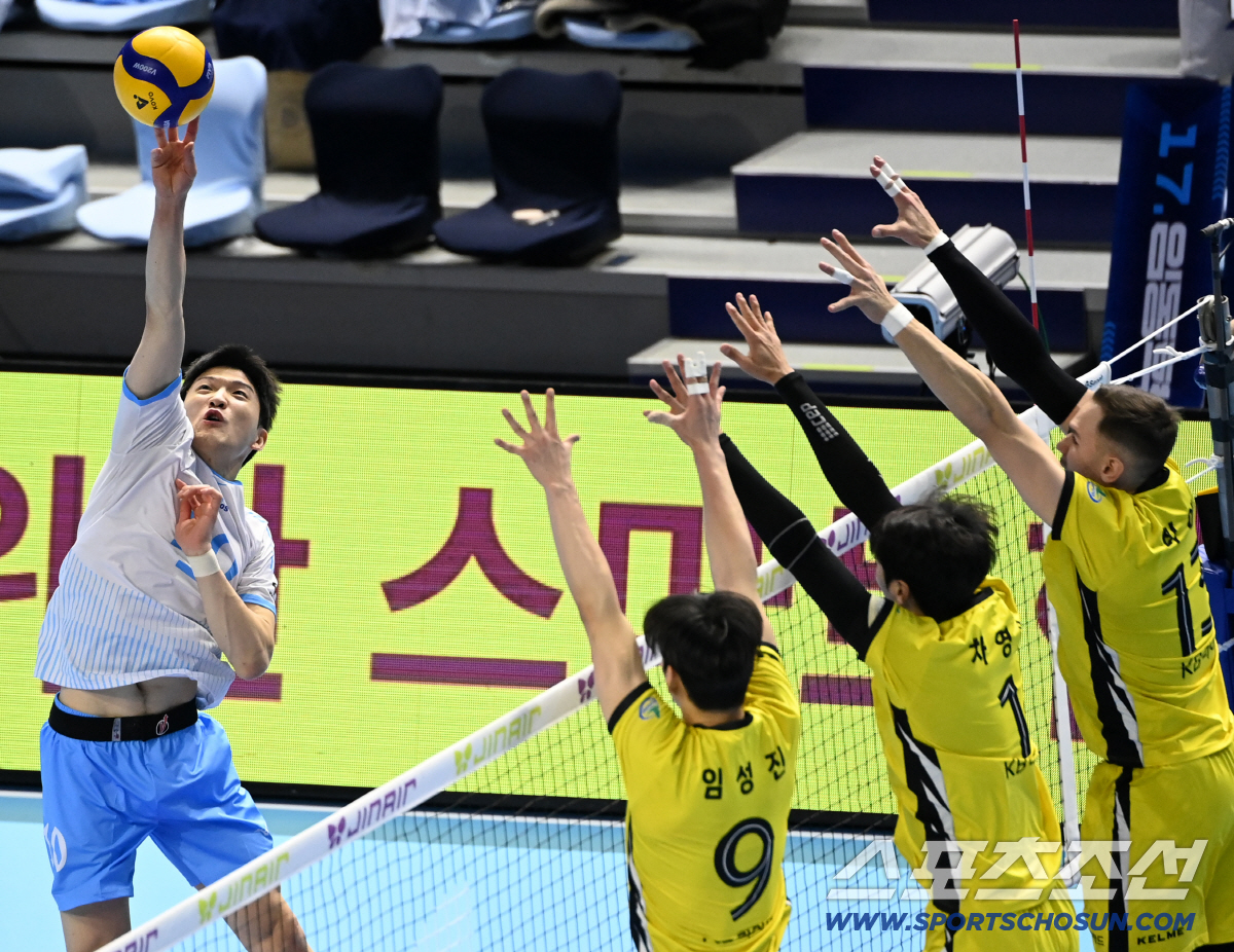 부상은 잊어라! "우린 정지석 있다"…멀어진 1위 추격? 돌아온 에이스에…