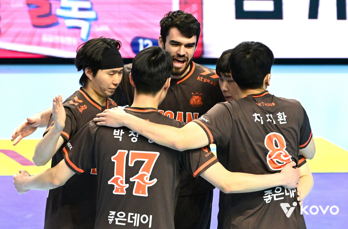 "창피하고 부끄럽다" 분노 아닌 실망?…환갑 넘은 노장의 탄식 "프로답지…