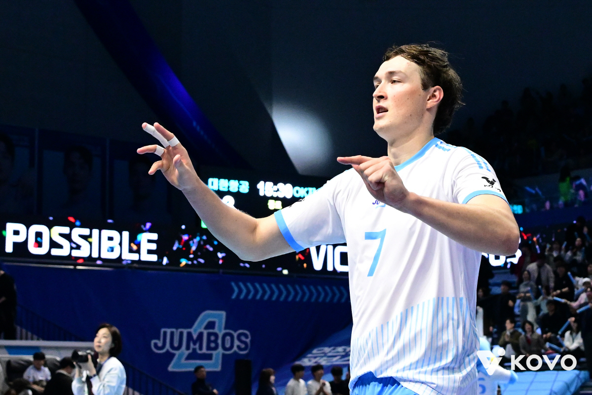 "시작 10분전에 알았다" 감독도, 스스로도 놀란 깜짝 출격 → 오늘의 …