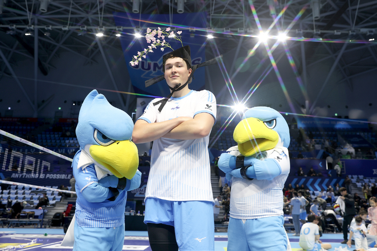 "시작 10분전에 알았다" 감독도, 스스로도 놀란 깜짝 출격 → 오늘의 …