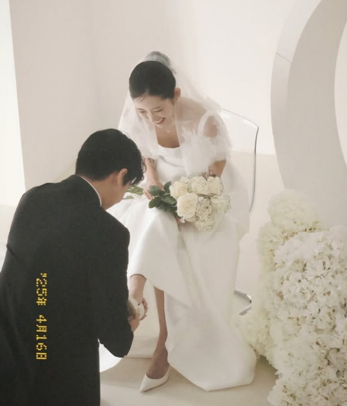 '故최진실 딸' 최준희, 웨딩화보 日촬영지 논란 입 열었다..."전혀 몰…