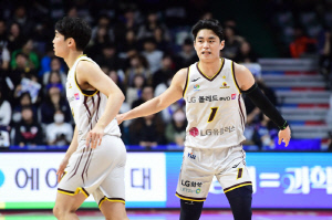 '충격의 12연패' KCC의 천적 LG, 94-74 또 이겼다…초반부터 3점슛 맹폭, 일찌감치 KCC 초토화