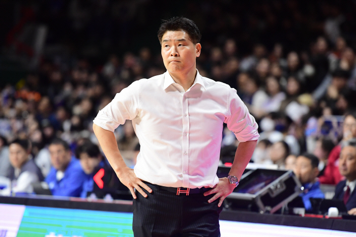 [현장인터뷰]밤잠 설친 조상현 감독 