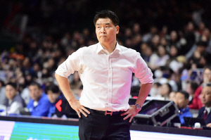 [현장인터뷰]밤잠 설친 조상현 감독 