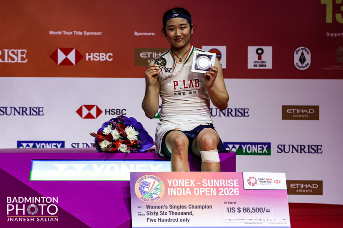 '안세영 눈부신 출발' BWF도 '여제' 안세영 추앙했다…신년 첫호 공식…