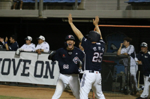 '도루보다 진귀하다' 517타석 0개, 모두를 놀래킨 양의지의 기습 희생번트, 시드니 밤을 불태웠다 [시드니 현장]