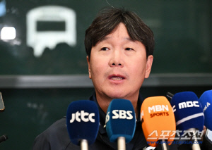 '충격적 소식' 평균 157km 던지는 마무리까지 아프다! 대체 어떻게 경기하나