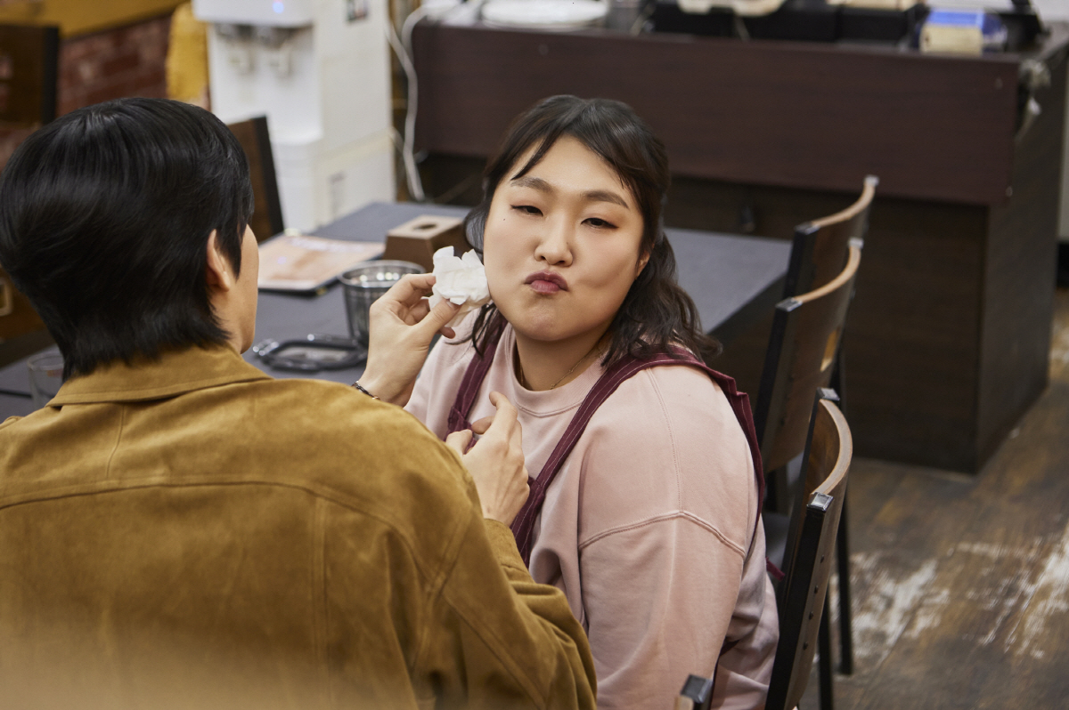[공식] 박민영, '자매치킨' 두 번째 손님..이수지·정이랑과 케미 기대