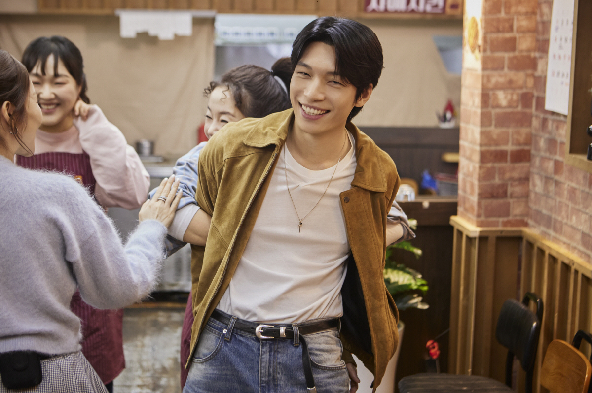 [공식] 박민영, '자매치킨' 두 번째 손님..이수지·정이랑과 케미 기대