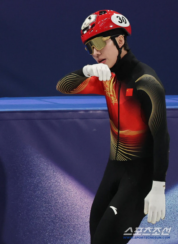 "한국에서의 영광 발휘하지 못했다" 韓 버리고 中 귀화 린샤오쥔…日 냉정…