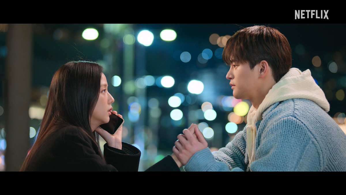 지수, 8다리 걸치고 로맨틱 데이트..서강준→이수혁과 핑크빛 예고('월간…