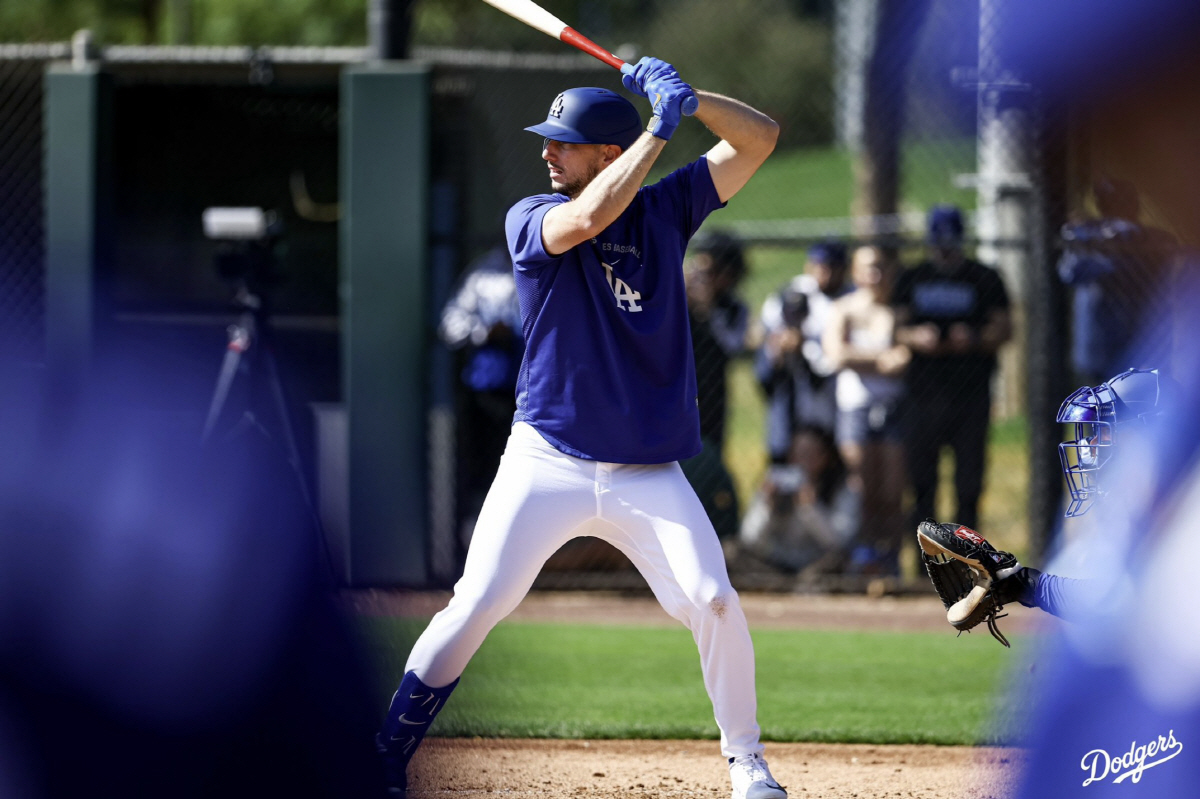 LAD 공포의 핵타선 2026 버전 대공개! '스위스 군용칼'로 변신하는…