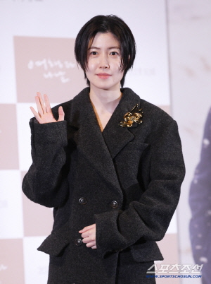 [공식] '韓최초 日키네마준보 주연상' 심은경, 도전 계속된다..연극 '반야 아재' 출연 확정