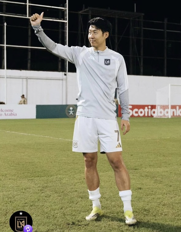 "특별한 기분..멋진 승리" 첫 경기서 1골-3도움+평점 10점 만점! …