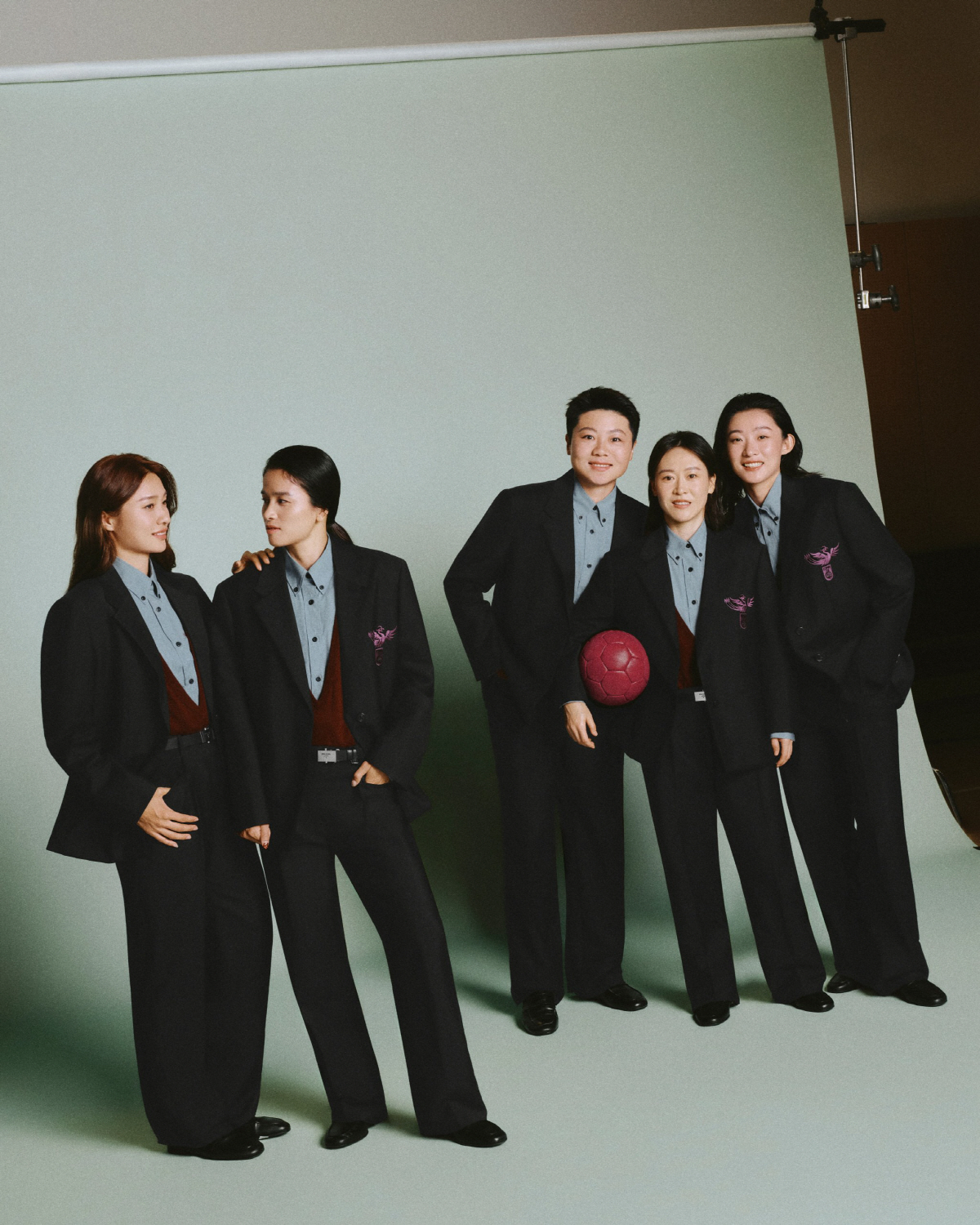 중국 여자축구대표팀은 프라다를 입는다. 왜?