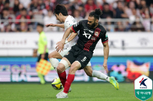 [단독]FC서울 해냈다, '요르단 국가대표' 야잔 잡기 성공…2026년 함께한다