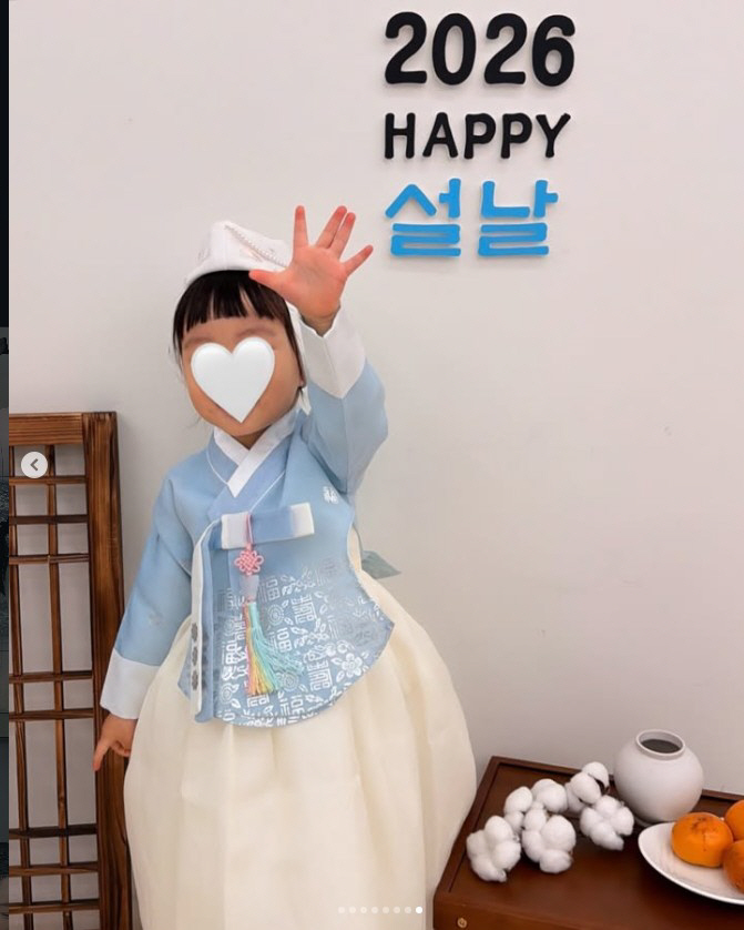 이승기♥이다인 딸, 벌써 이만큼 컸나…앙증맞은 한복 맵씨 "딸바보될만"