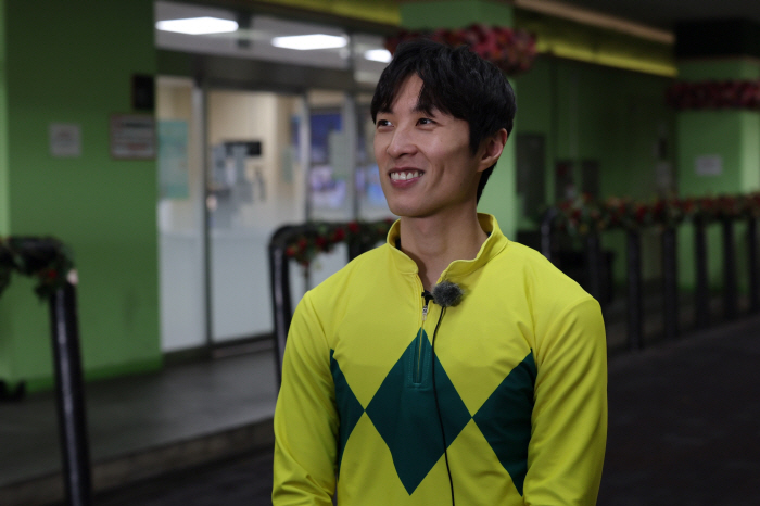 [경마]차분해서 더 강한 '강심장'진겸 기수, 통산 300승 쾌거