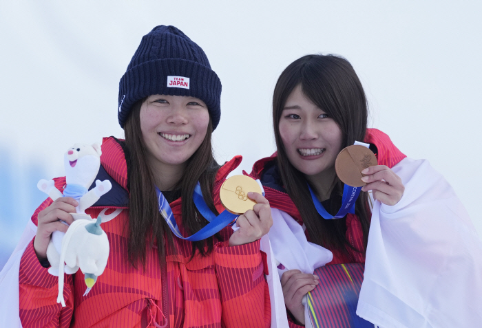 "초대박!" '보드천재' 최가온도 부러워한 시설 日, 동계올림픽 역대 최다 메달 레이스
