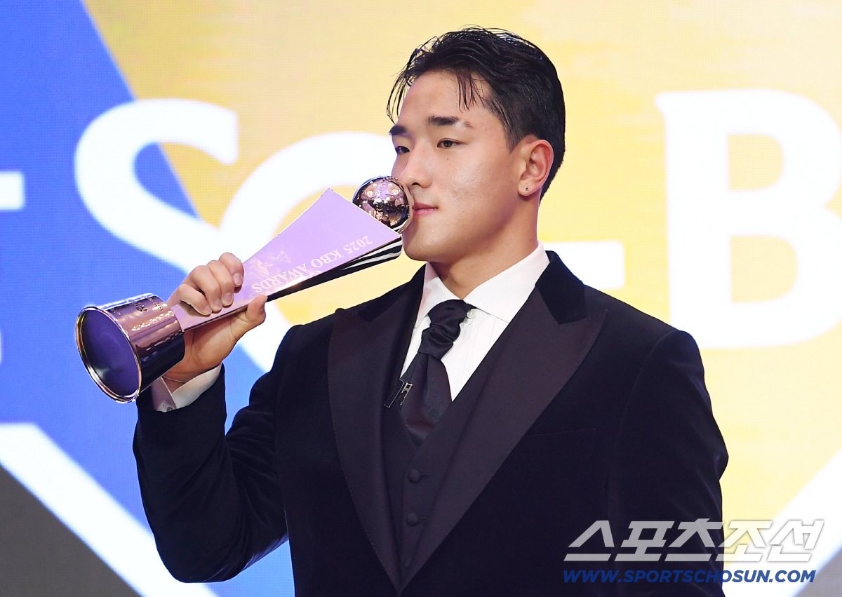 안현민 '근육질' 트라웃 닮았다! 이정후-김혜성 제치고 WBC 키플레이어…