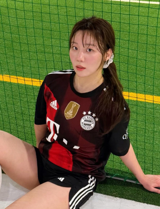 '황희찬 누나' 황희정 "슈퍼카 요구 안 해, 갑질 의혹은 악의적 음해"…