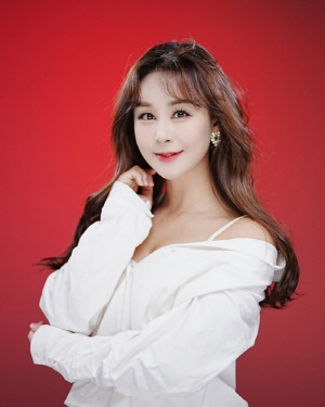 윤태화, 8세 연상과 이혼 발표 