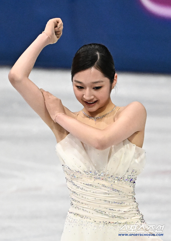 생애 첫 올림픽→'시즌 베스트 마무리' 신지아, 