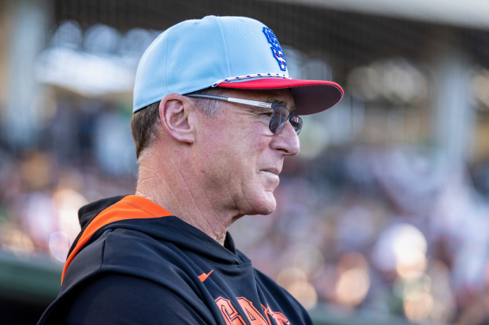 김하성-이정후 키운 ML 1678승 명장, 애슬레틱스 도우러 간다...서부지구의 사나이