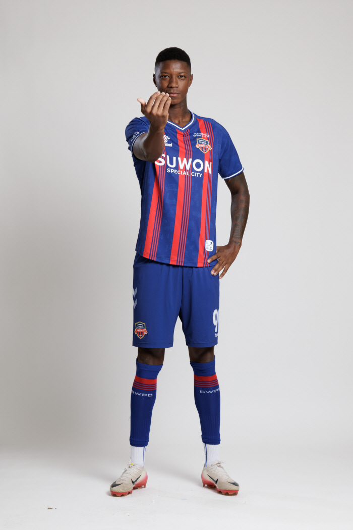 [공식발표]'싸박 공백 없다' 수원FC, 브라질 1부리거 마테우스 바비 영입 "승격에 힘 보탤것"[오피셜]