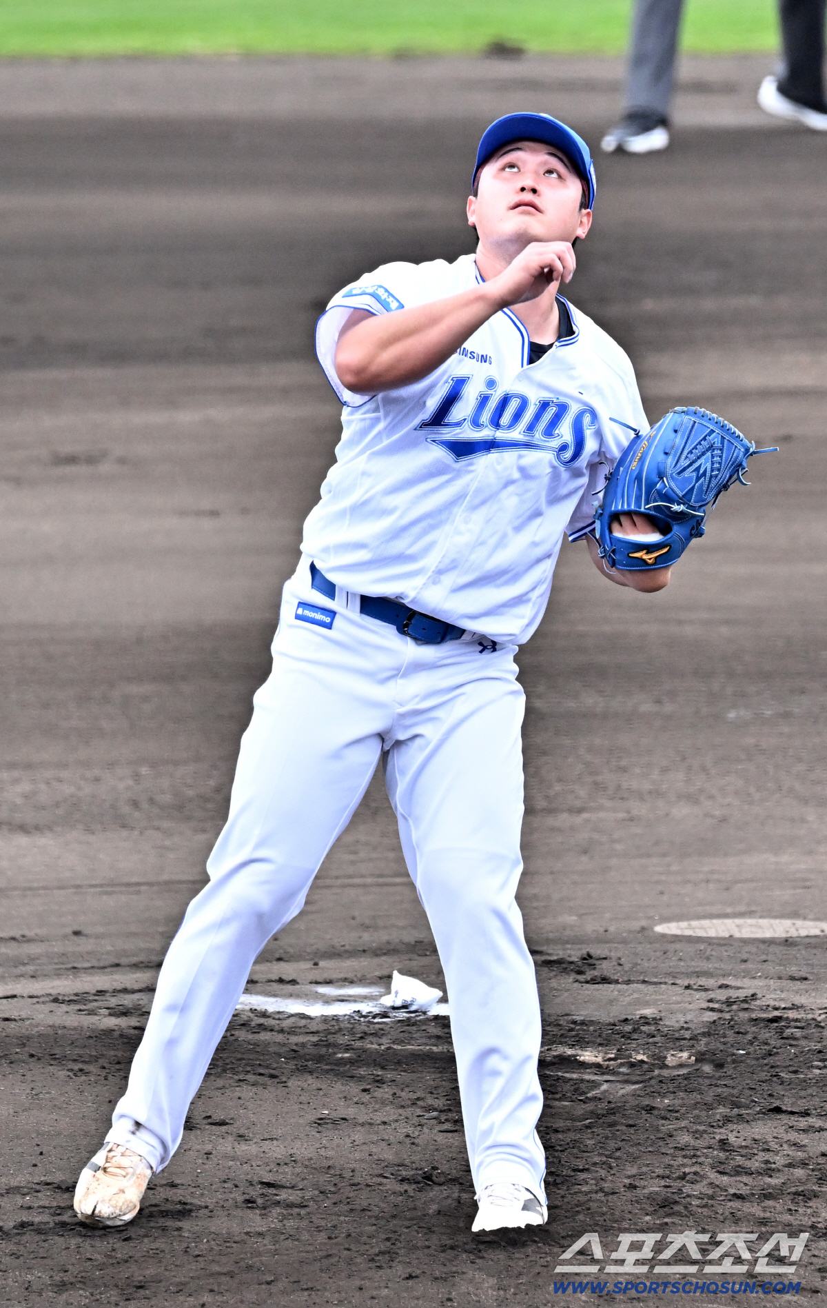 '살짝 친 줄 알았는데 홈런' 진짜 괴물도 놀랐다!...안현민 오키나와 …