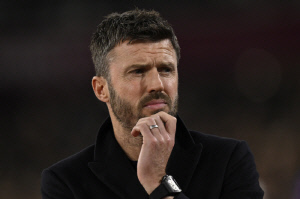 英  단독 보도, 맨체스터 유나이티드 차기 정식 사령탑 '소방수' 마이클 캐릭 1순위, 5명의 경쟁자들 줄줄이 낙마 '다른 선택지가 없다'