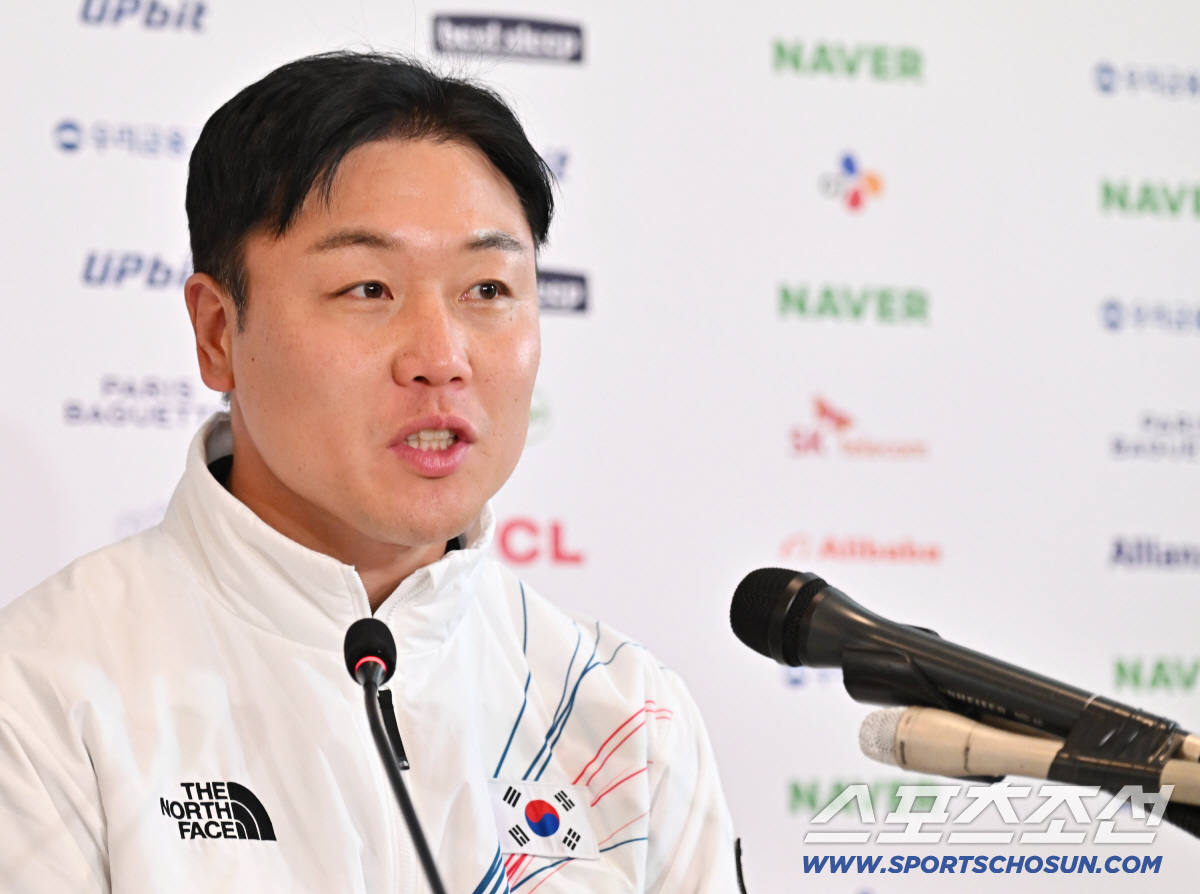 "'유승민 회장 성공 사례' 벤치마킹"→"신발 대신 무릎 닳아"...진정…