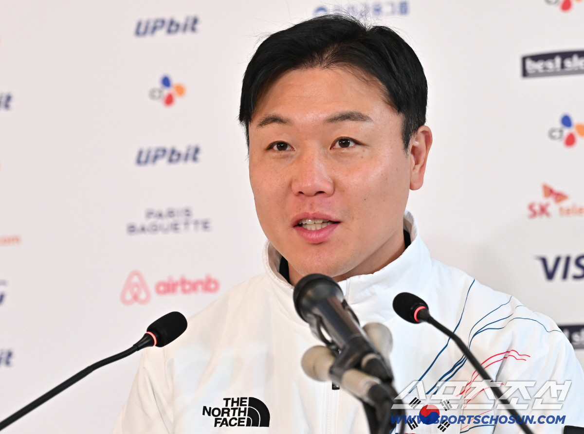 "'유승민 회장 성공 사례' 벤치마킹"→"신발 대신 무릎 닳아"...진정…