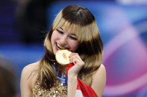 '얼마나 좋았으면' 미국에 24년만에 金 안긴 피겨 리우, 카메라 향해 '욕설'...그럼에도 팬들은 