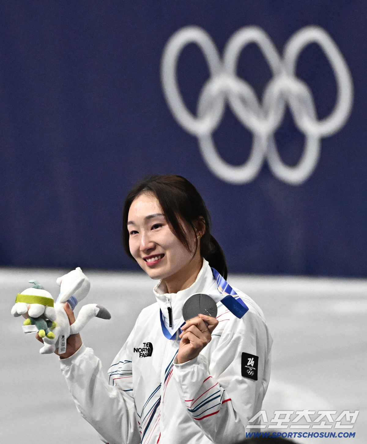 "당신이 전설 중의 전설입니다" 'GOAT' 새 역사 쓴 최민정, 보석같…