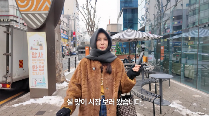 고소영, '300억 건물 자랑' 영상 삭제하더니…이번엔 시장서 '소탈함'…