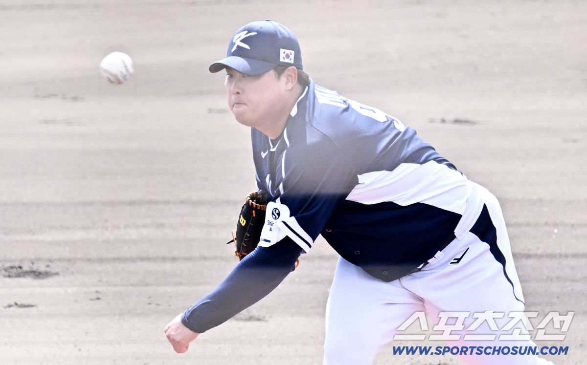 "아직 감동 남아있다" 또 극장 홈런이라니, 사령탑 활짝…역시 류현진 "…