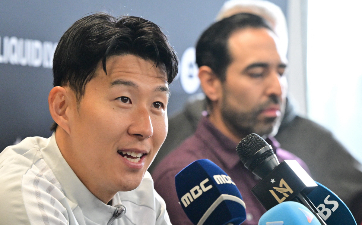 'SON 대박' 적중했던 美전설 "손흥민, 메시 제치고 2026시즌 ML…