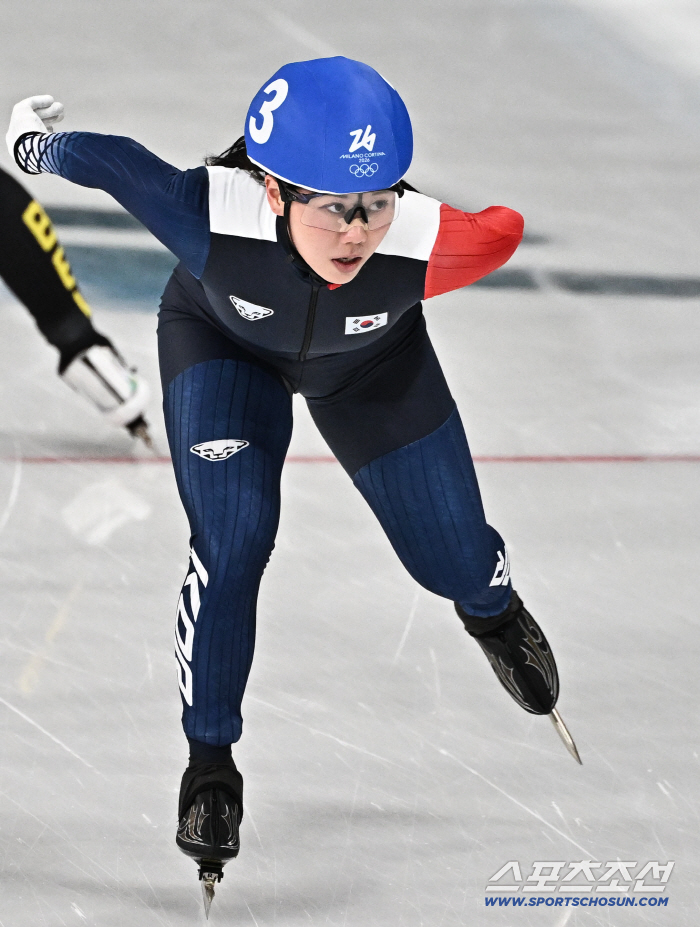 [밀라노 현장]'빙속 맏언니' 박지우 매스스타트 결선 14위…女빙속 베이징 이어 노메달, 韓빙속 24년만의 노메달 '충격'