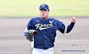 16년 만에 태극마크 복귀, '추가 불펜' 피칭까지…돌아온 '국대 몬스터', 