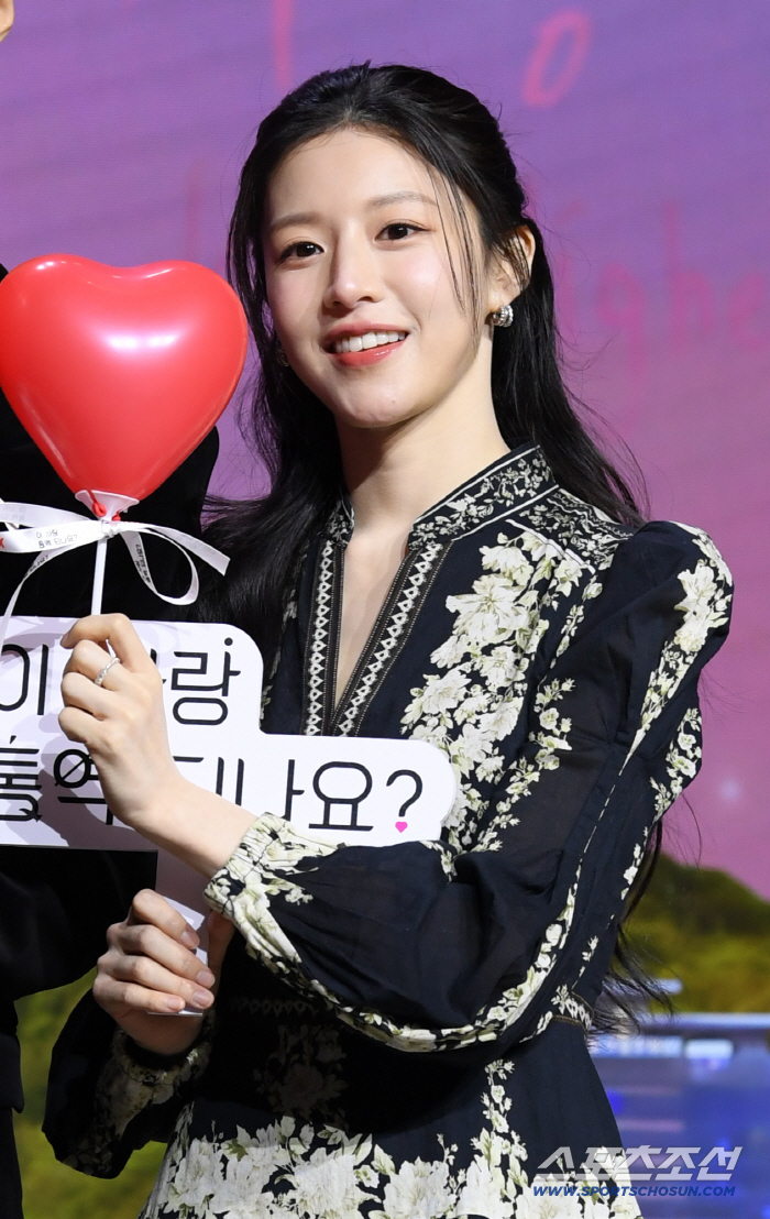 고윤정, '미대 출신' 타이틀 어디 안가네..'마니또' 박명수 위해 캐리커처→두쫀쿠까지 "다 준 것"