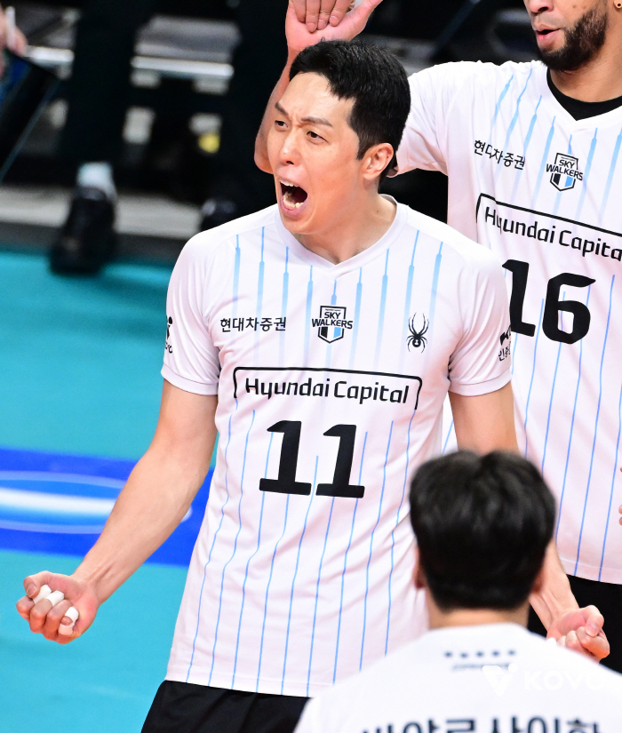 '2강' 현대캐피탈, '정신적 지주' 최민호 복귀로 날개달까? "23일 최종 확인" [인천브리핑]