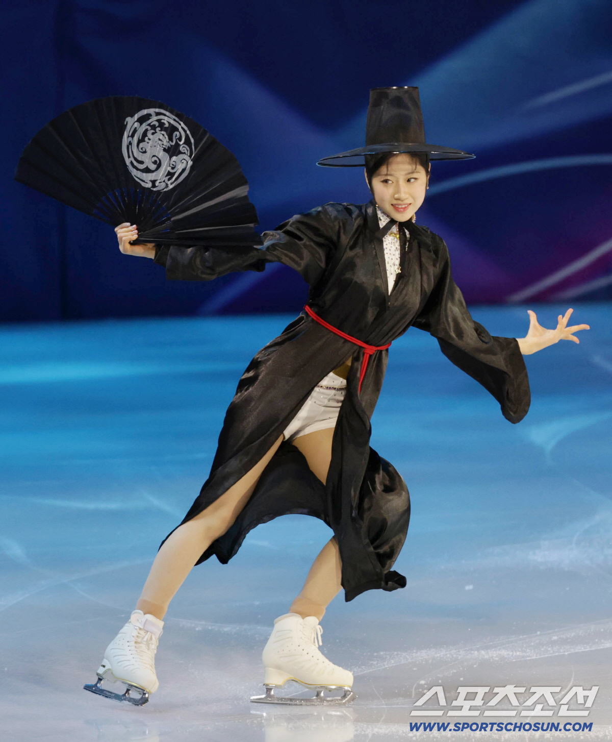 "아이돌로 환생한 줄 알았다!" 日 제대로 '홀릭'…韓 이해인 피겨 갈라…