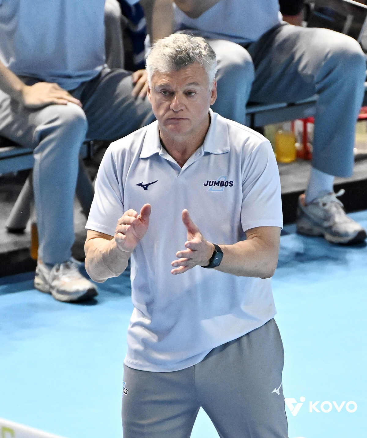 연속 8득점이라니? 싱겁게 끝난 '미리보는 챔프전', 대한항공 셧아웃 압…