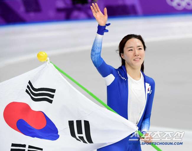 24년만의 밀라노 빙속 노메달, 어른답지 못했던 어른들의 책임... 이제…