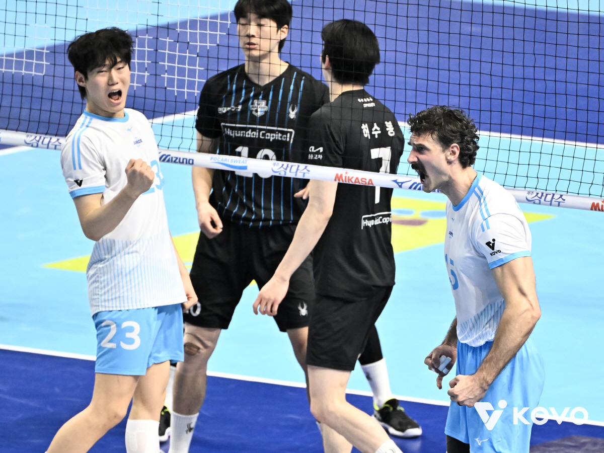 "상대 공격수 한명 지웠다" 8연속 득점 이끌어낸 김민재표 플로터…준비된…